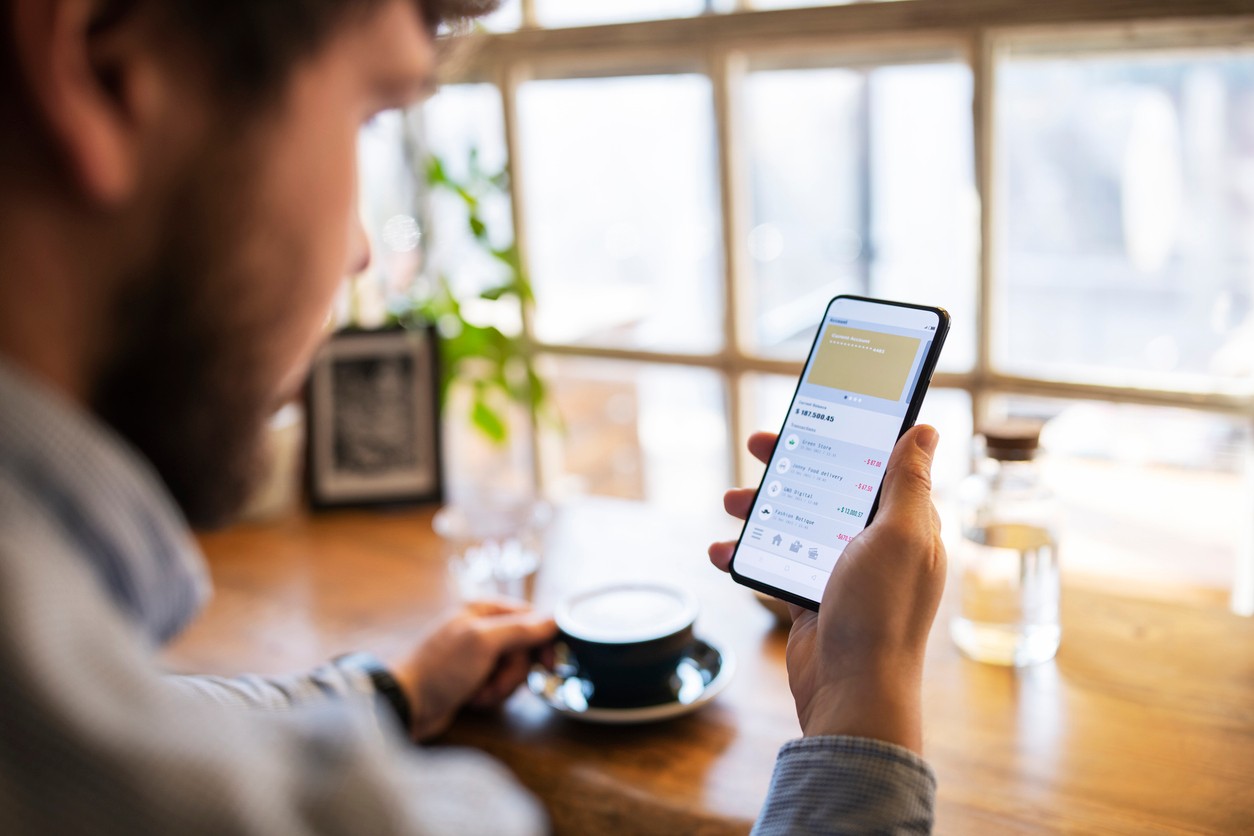 Fast, safe and built for mobile: Pay by Bank at Landbay